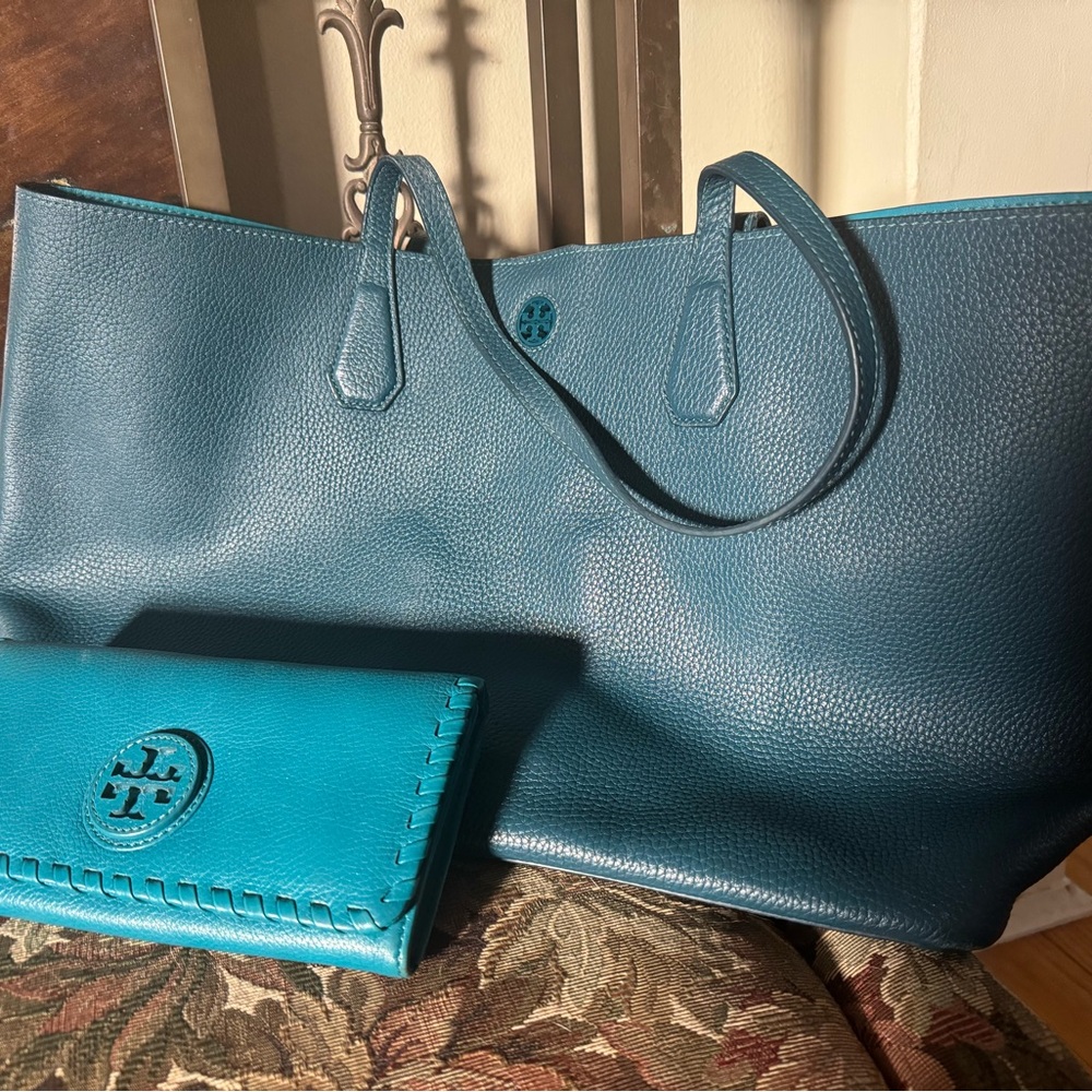 Tory Burch Full size Bag and Wallet Set Ocean